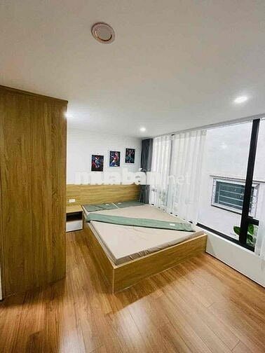 HƠN 5 TỶ HỘ KHẨU PHỐ VIP KIM MÃ - 25M RA Ô TÔ TRÁNH - 2 THOÁNG