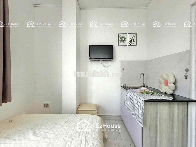 Studio full nội thất, cửa sổ trời giá rẻ. trống sẵn vào ở ngay