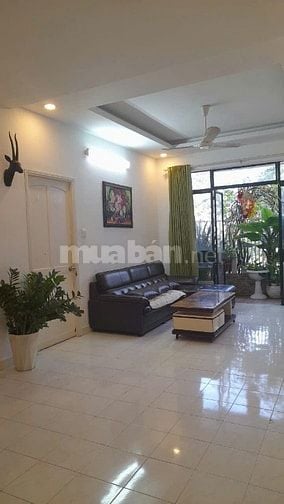 Bán căn hộ chung cư Bùi Viện lầu 1, diện tích 28m, 2,1 tỷ Phạm Ngũ Lão