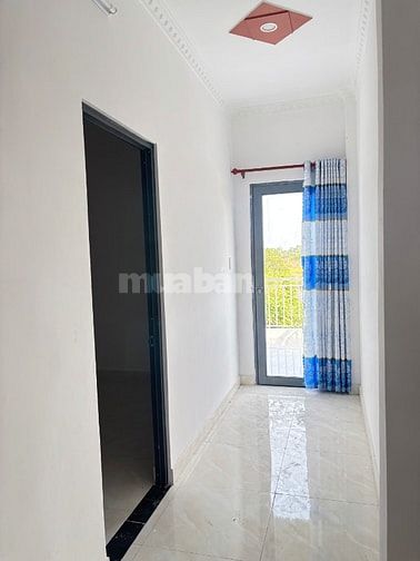 Cần bán nhà 1 trệt-1 lầu phong cách hiện đại. Ấp 5 Phước Vân-cần đước