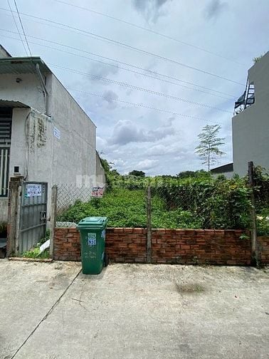 Bán gấp lô đất hẻm xe hơi đường 12 Trường Thọ.DT 88.4m2 SHR, giá 6.4tỷ