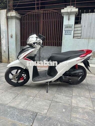 xe vision. bản đặc biệt màu trắng. biển tỉnh