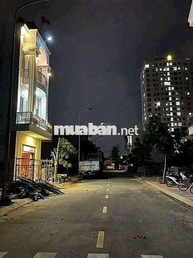 NGỘP BANK NẶNG HẠ GIÁ SẬP SÀN CẦN BÁN ĐI CĂN BIỆT THỰ MINI TÂM HUYẾT