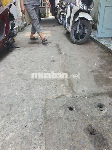 Nhà cho thuê 3m × 5m 2 lầu 2p ngủ