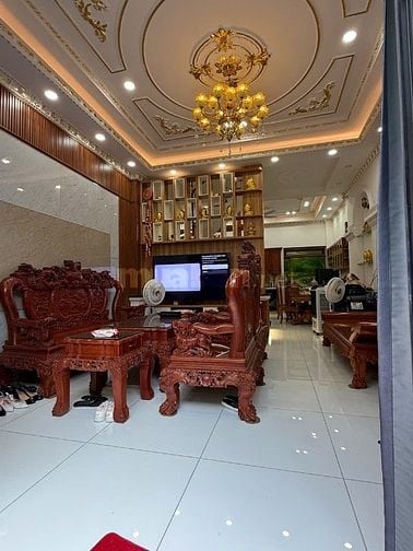 BÁN NHÀ LIỀN KỀ  KHU TRUNG TÂM HÀNH CHÍNH P5Q8