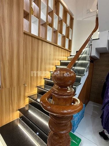 BÁN NHÀ LIỀN KỀ  KHU TRUNG TÂM HÀNH CHÍNH P5Q8