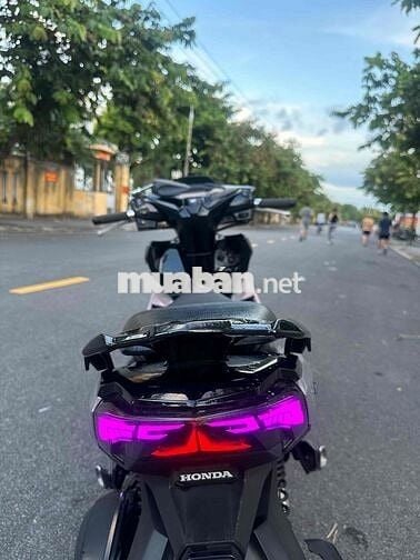 Honda Air Blade 2 van Hồng tím