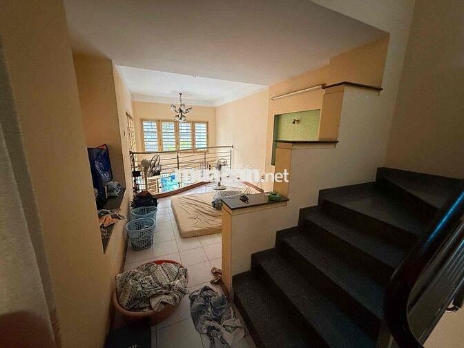 Nhà hẻm 163 Tô Hiến Thành Quận 10 cho thuê