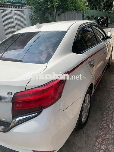 Toyota Vios Trắng 5 chỗ Tự động
