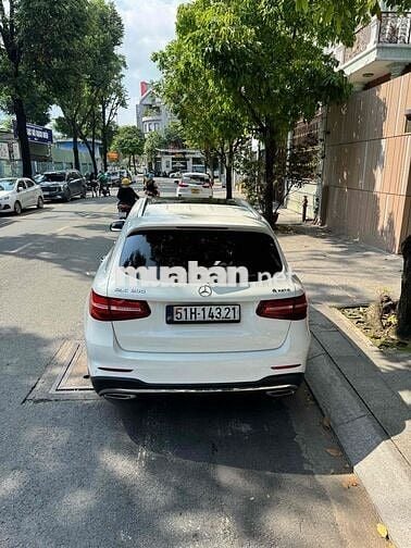 Mercedes Benz GLC 300 4MATIC 2019 - 43.500 milies