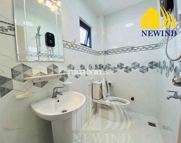 Căn hộ studio ban công/ cửa sổ chính chủ cho thuê như hình