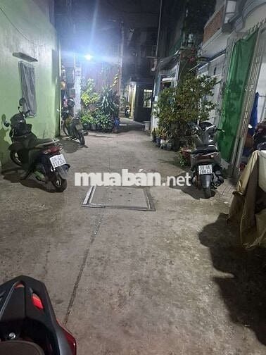 Nhà sổ hồng riêng mà giá như vi bằng, bao sang tên.