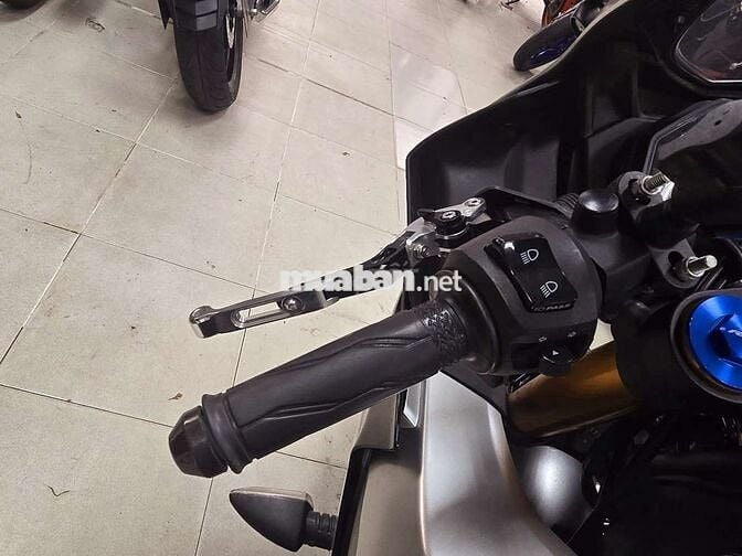 R15M Abs biển43 còn bảo hành hãng đến 2027