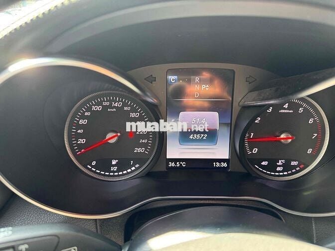 Mercedes Benz GLC 300 4MATIC 2019 - 43.500 milies