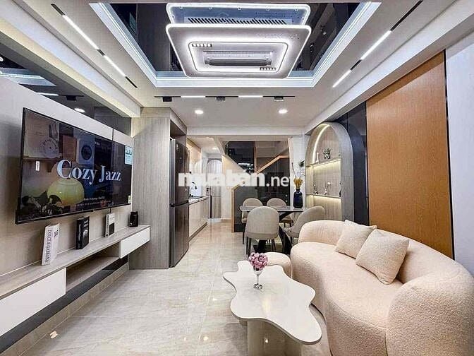 Nhà siêu đẹp 4 lầu CMT8 q3 20m2 (3m x 7m )