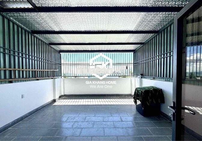 NHÀ NGUYÊN CĂN 4 PHÒNG NGỦ FULL NỘI THẤT CÓ THANG MÁY KDC ACC VĨNH HOÀ