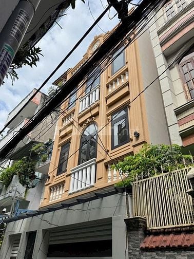 🌈 CHDV 3LẦU CÓ THANG MÁY ĐƯỜNG DUY TÂN , P15, QUẬN - PN