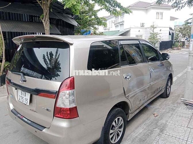 xe innova 2013 số sàn 2xx triệu