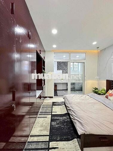 CHO THUÊ CHDV 1PN BAN CÔNG CAO CẤP THANG MÁY HẦM XE GIÁP QUẬN 3