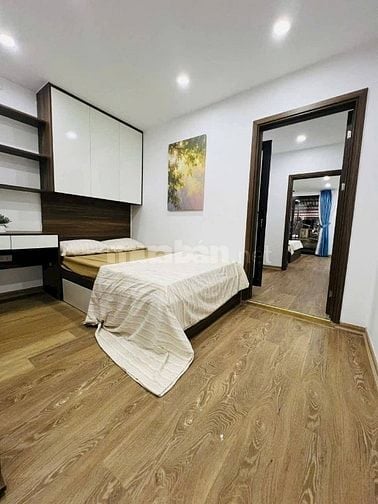 Nhà Đẹp, Phố 8 - 3, Hai Bà Trưng 25/65m, tầng 2, giá 3.98 tỷ.