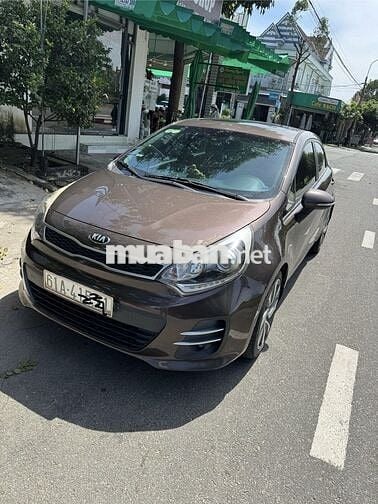 KIA Rio 2015 Hatchback Nâu