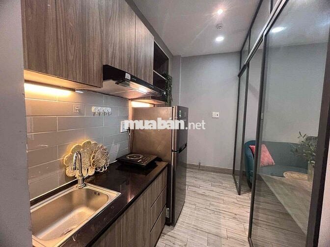 CHO THUÊ CHDV 1PN BAN CÔNG CAO CẤP THANG MÁY HẦM XE GIÁP QUẬN 3