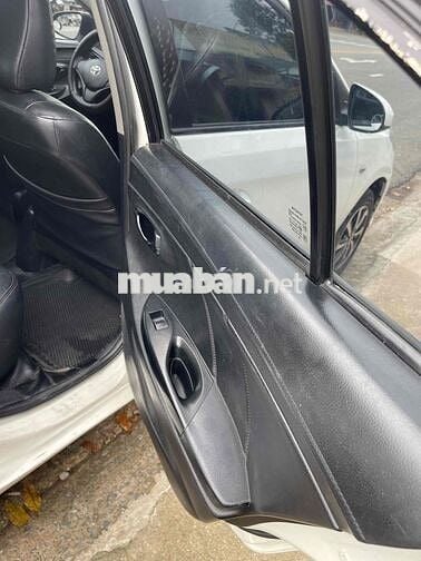 cần bán Toyota Vios 2015 số sàn đang sử dụng