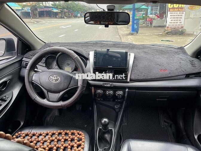 cần bán Toyota Vios 2015 số sàn đang sử dụng
