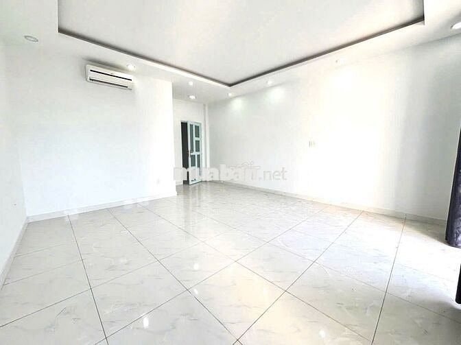 Phòng Nội Thất Giá Rẻ Ngay Cao Đẳng Điện Lực - Cầu Phú Long