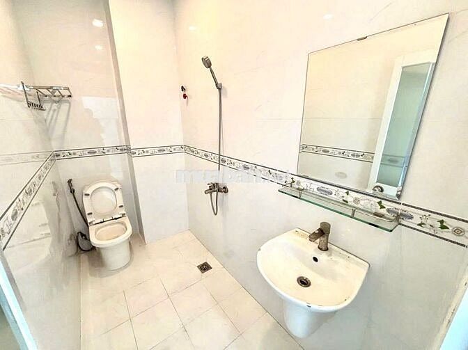 Phòng Nội Thất Giá Rẻ Ngay Cao Đẳng Điện Lực - Cầu Phú Long