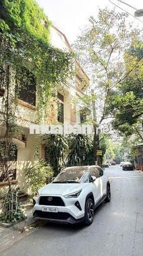 Cho thuê nhà riêng ngõ 51 Lãng Yên - 40m2 - 3 tầng - 4 ngủ -15 triệu