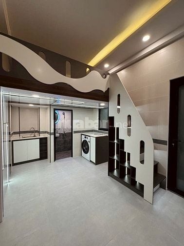 🌈 CHDV 3LẦU CÓ THANG MÁY ĐƯỜNG DUY TÂN , P15, QUẬN - PN