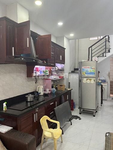 Nhà đẹp 2 PHÒNG NGỦ Nguyễn CẢNH CHÂN. Có sân thượng 