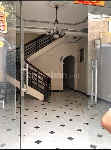 Chú Sáu nhờ bán nhà 85m², Trần Quang Diệu, P14, Q3. Xây 3 tầng, hẻm 5m