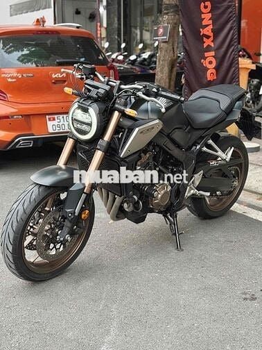 Honda CB650R đời 2022 – Xe đẹp, máy nguyên bản, gi