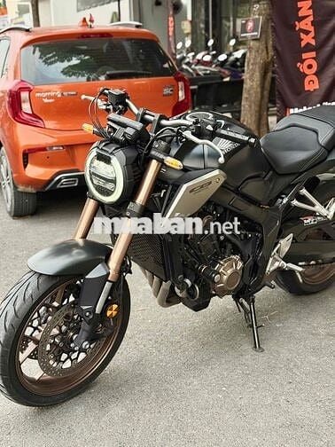 Honda CB650R đời 2022 – Xe đẹp, máy nguyên bản, gi