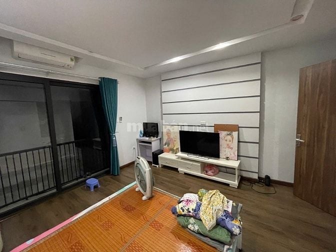 TRUNG KÍNH - 3 BƯỚC RA OTO - NHÀ ĐẸP FULL NỘI THẤT - XÁCH VALI VỀ Ở - 