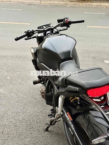 Honda CB650R đời 2022 – Xe đẹp, máy nguyên bản, gi