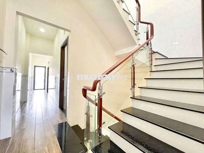 5tỷ5 CĂN NHÀ MẶT TIỀN NHỰA KINH DOANH BUÔN BÁN DĨ AN