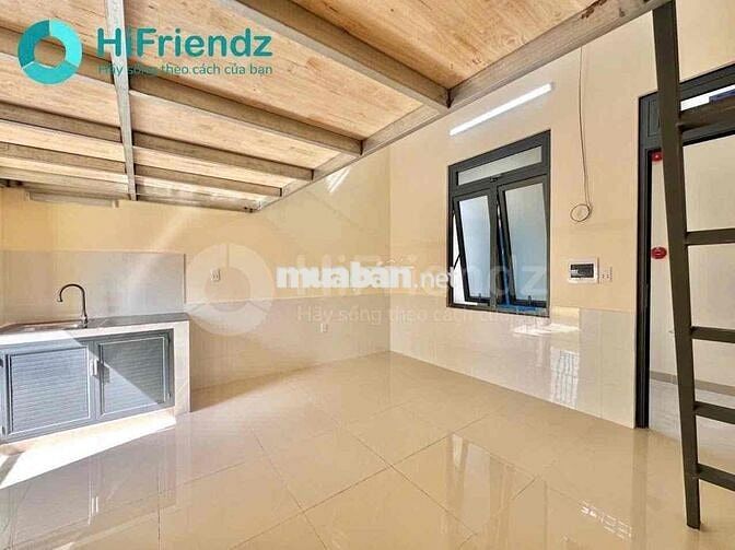 Cho thuê phòng có ban công rộng 38m2 ở được 3-4 bạn ngay ktx khu B