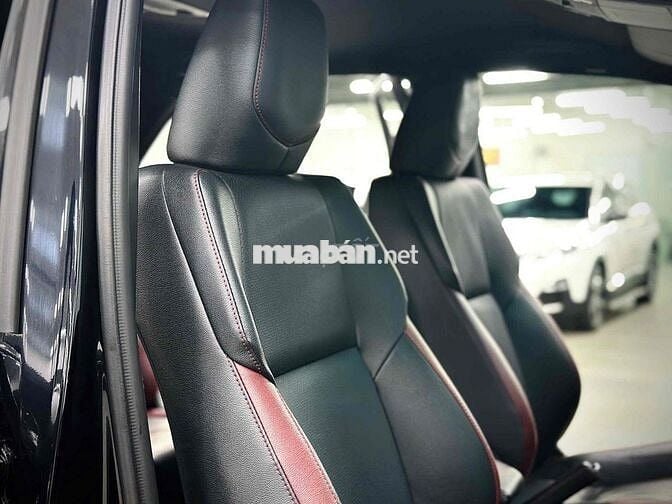 🚘 Toyota Fortuner Legender 2025 - Xe Lướt Siêu Đẹp