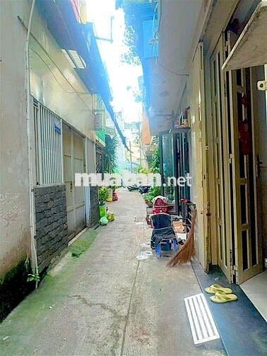 NGUYỄN DUY DƯƠNG–P3 Q10–GÓC NGÔ GIA TỰ– 28M2 NGANG  6.8M– HẺM 1/ THÔNG