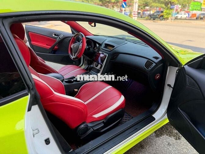 Hyundai Genesis Coupe 2.0 AT