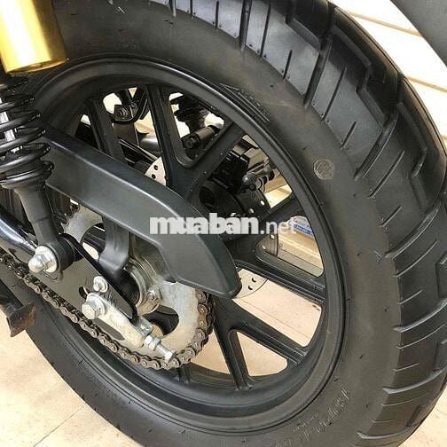 Legend 200 odo 5.647 km, 1 chủ, bsố HCM. Legend200