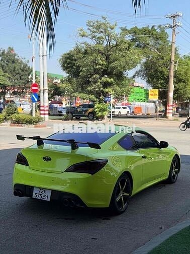 Hyundai Genesis Coupe 2.0 AT