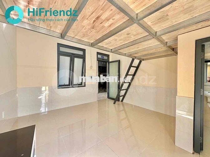 Cho thuê phòng có ban công rộng 38m2 ở được 3-4 bạn ngay ktx khu B