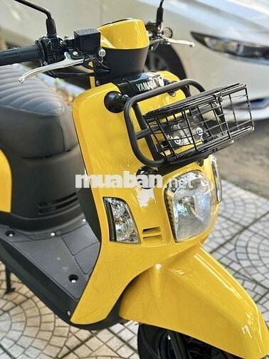 Yamaha Cuxi màu Vàng
