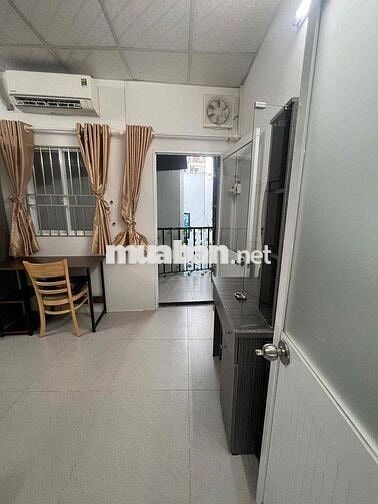 Cho thuê nhà đủ nội thất hẻm bến vân đồn Q4 gia 7,5triệu/tháng - 30 m2