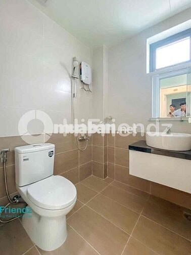 Cho thuê căn hộ cực đẹp ngay cầu nguyễn văn cừ rộng hơn 30m2 có bảo ve