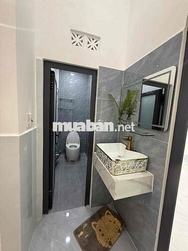 nhà bán gần Eon Tân Phú, 2 tầng 3pn 2wc hẻm xe hơi